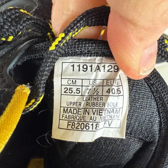 Asics Gel-Diablo Welcome to the Dojo Running Shoes Men 7.5 Black Yellow 1191A129