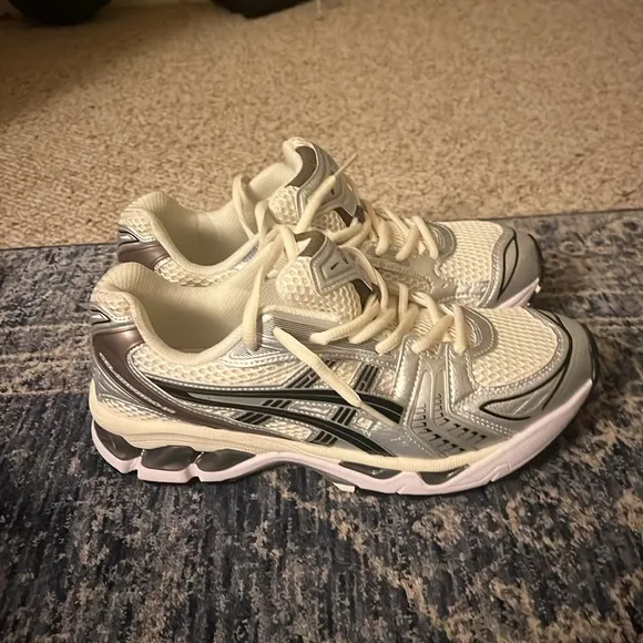 ASICS Gel-Kayano 14 cream black metallic plum