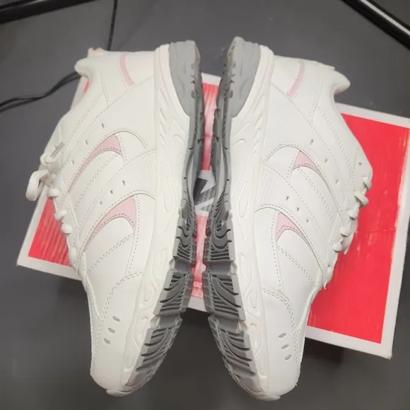 Avia NWB Verge Womens Sneakers 8.5 Wide Pink White