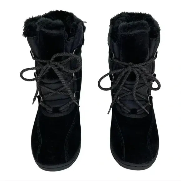 Baretraps Aero Black Leather Faux Fur Medium Width Lace Up Womens Ankle Boots