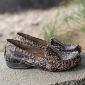 Baretraps Posture Plus  &quot;Ownah&quot; brown/black leather snakeskin flats/loafers sz 7