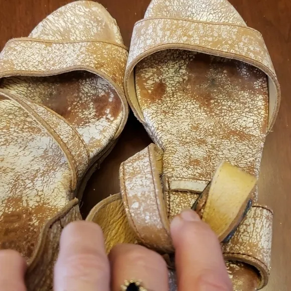 BED Stu Platform &amp; Wedge Sandals EUC Tan &amp; White