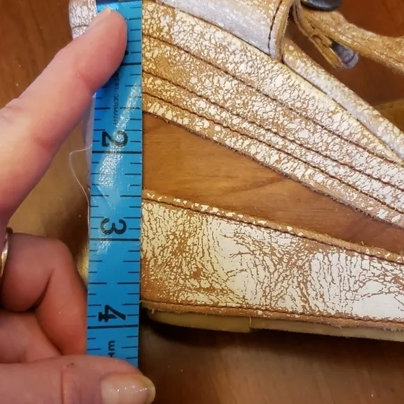 BED Stu Platform &amp; Wedge Sandals EUC Tan &amp; White