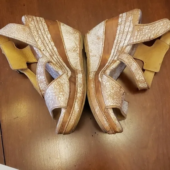 BED Stu Platform &amp; Wedge Sandals EUC Tan &amp; White