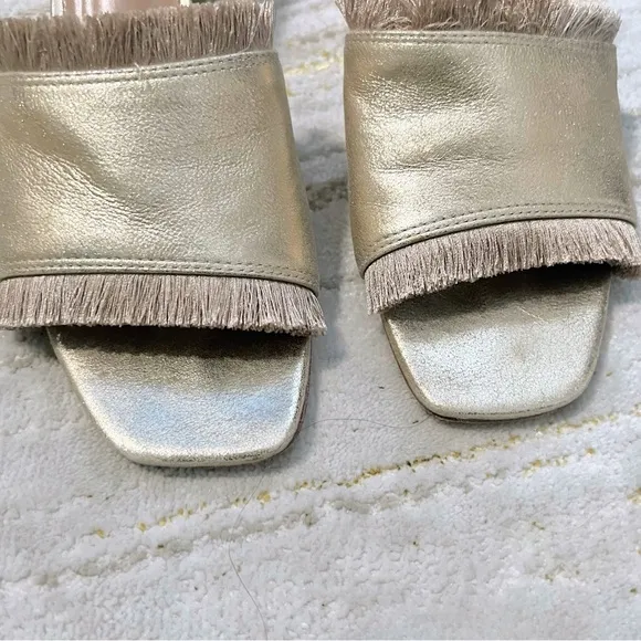 Bernardo Bryn Metallic Fringed Gold Mule Clog Slip on Sandal Slide Shoes Size 9m