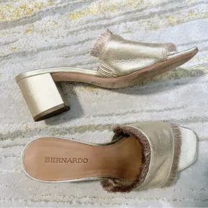 Bernardo Bryn Metallic Fringed Gold Mule Clog Slip on Sandal Slide Shoes Size 9m