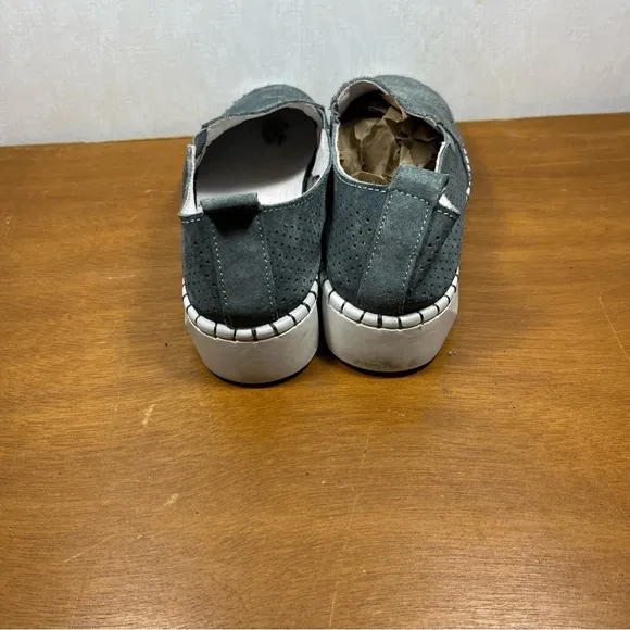 Bernie Mev. Gray Blue Flats with Woven Upper and Slip-On Design