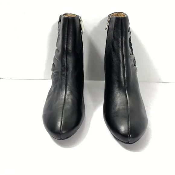 Bettye Muller Deena Booties Sz 6.5M Black Soft Napa Leather Heel Ankle Boots NEW