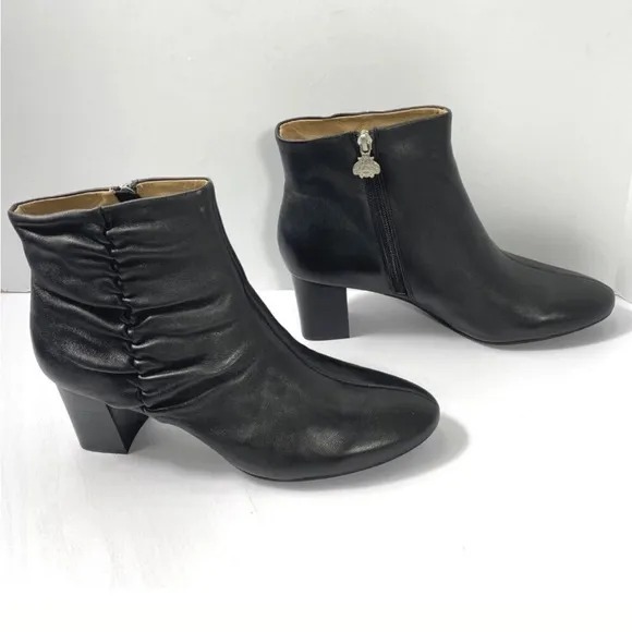 Bettye Muller Deena Booties Sz 6.5M Black Soft Napa Leather Heel Ankle Boots NEW