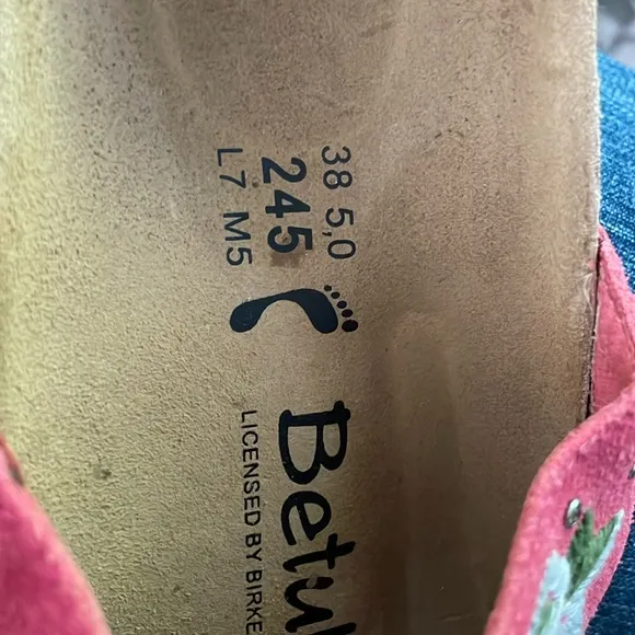 Betula by Birkenstock Zara Pink Suede Floral Sandals Size 7