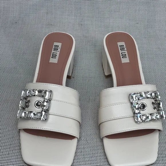 BIBI Lou Bella sandals white with rhinestones buckle size 39