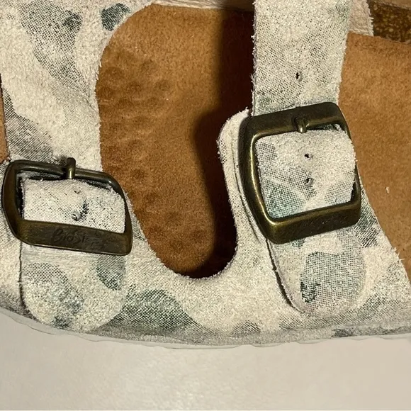 Biostep camouflage 2 bands leather foot bed sandals size 8.5