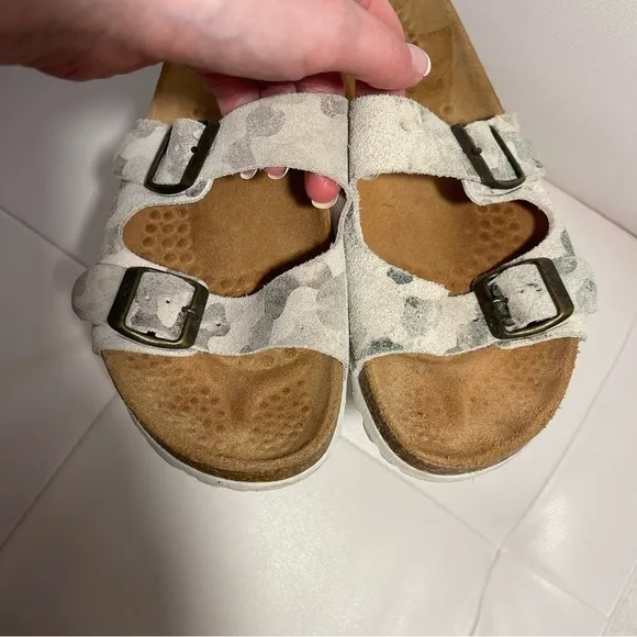 Biostep camouflage 2 bands leather foot bed sandals size 8.5