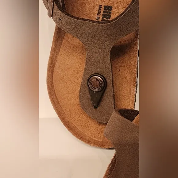 Birkenstock Gizeh Kids Mocca Brown Sandals Size 30 12-12.5