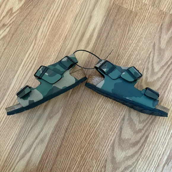 Birkenstock Milano Kids Birko-Flor Desert Soil Camo Khaki Sandals Sz EU 26 US 8