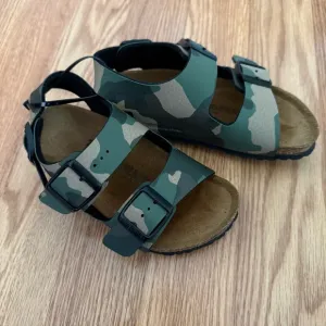 Birkenstock Milano Kids Birko-Flor Desert Soil Camo Khaki Sandals Sz EU 26 US 8