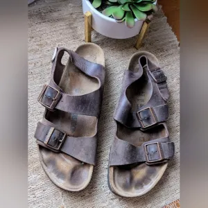 Birkenstock • Milano Oiled Leather Sandals