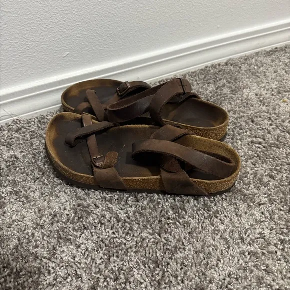 Birkenstock Women’s Yara Sandals – Oiled Leather, Habana Brown, Size 38