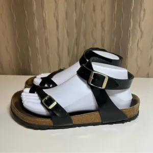 Birkenstock Yara Women's 38 (US 7-7.5) Ankle Black Patent Leather Toe Loop