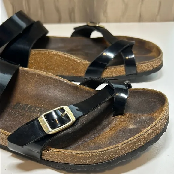 Birkenstock Yara Women's 38 (US 7-7.5) Ankle Black Patent Leather Toe Loop