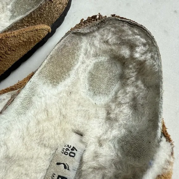 Birkenstocks Arizona Shearling Sandals Women's 9 9.5/ 40 EU Fur Suede Leather