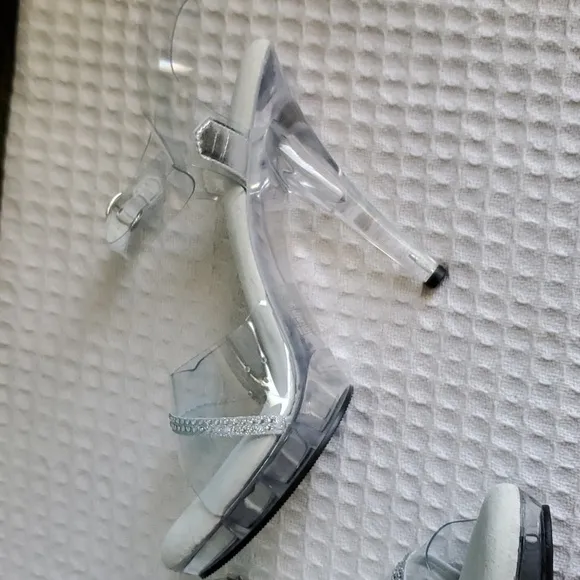 Bling Sexy Ellie women's 521 heeled sandals size 9