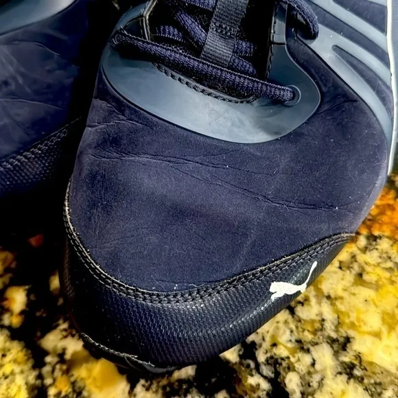 Blue Puma sneakers/tennis shoes