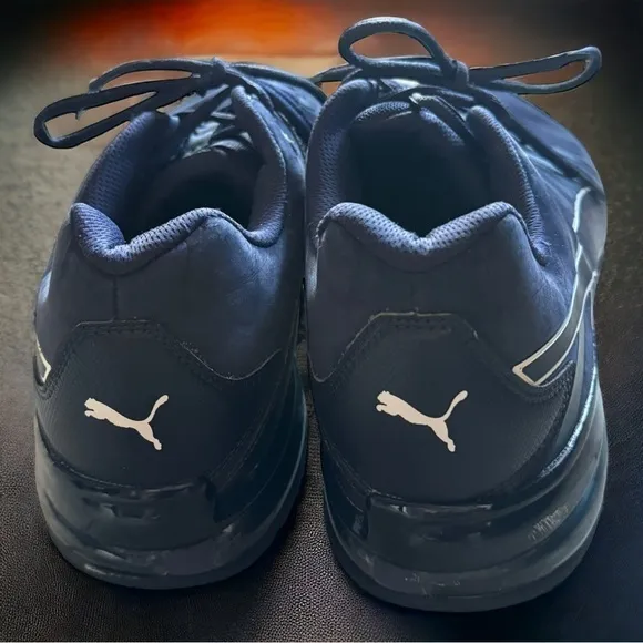 Blue Puma sneakers/tennis shoes