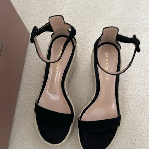 BNIB Gianvito Rossi Suede Espadrille Sandals, Brand New In Box, Box   Dustbag