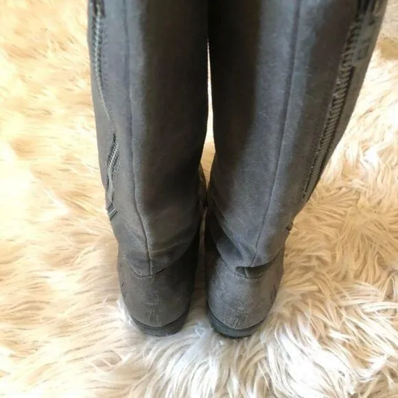 Born BOC Leather Boots 9 Gray Iona Knee High Heel Grey Zip Up Curved Shoes