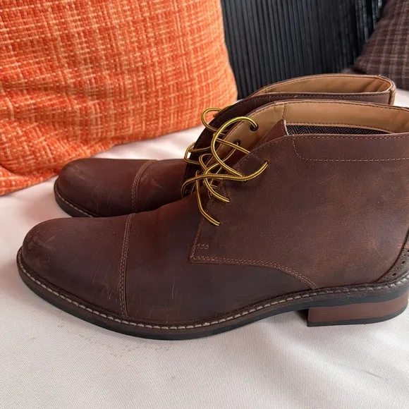 Bostonian Brown Leather Men's ankle boots EUC.
