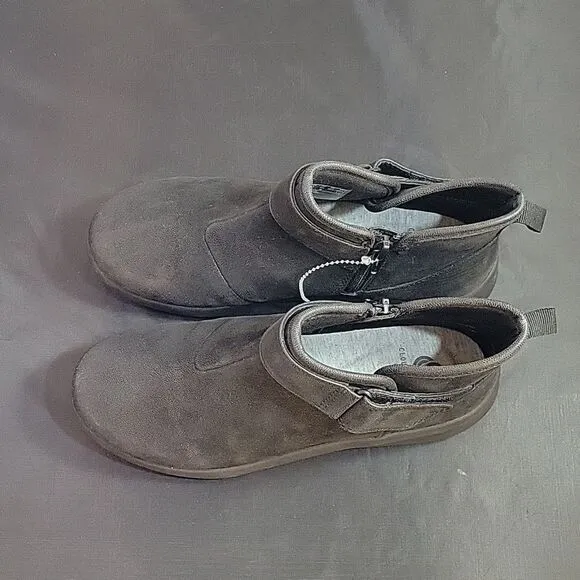 BRAND NEW CLOUDSTEPPERS BY CLARKS ADJUSTABLE BUCKLE ZIP CLOSURE ROUND TOE BOOTIE