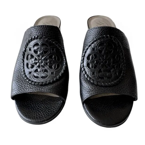 Brighton Ferrara Trento Mules