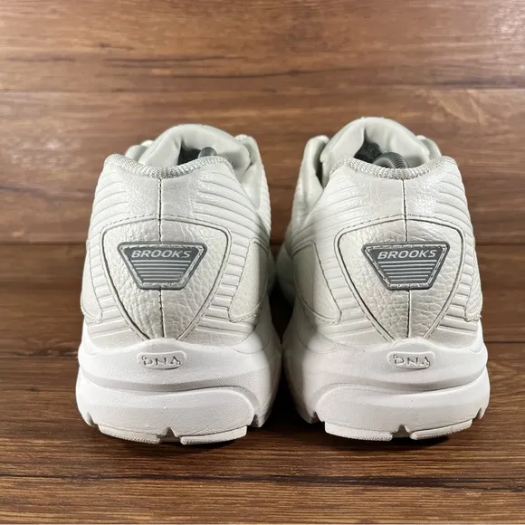 BROOKS Addiction Walker 2 White Leather Orthotic Sneakers Men’s Size 11 Shoes