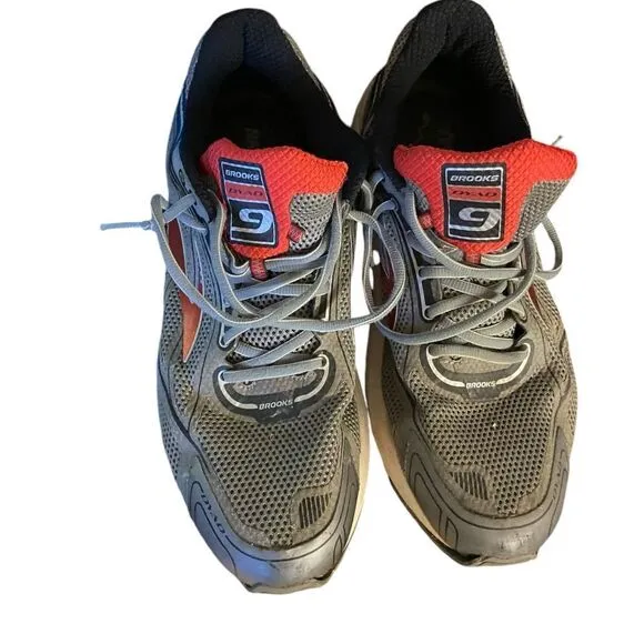 Brooks Fuad 9 running shoes excellent condition  see pocs men’s size 14