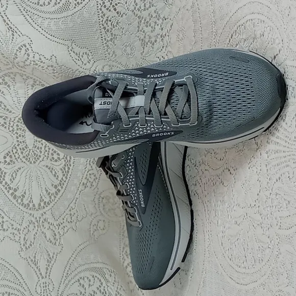 Brooks Ghost 14 Men's Gray Running Shoes Size 9M(D)