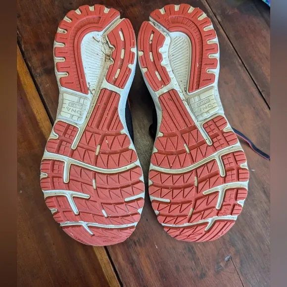 Brooks GTS Adrenaline 20