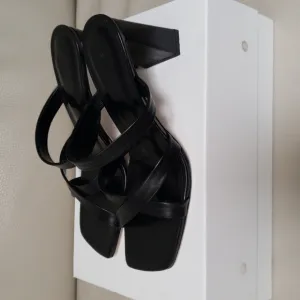 BY FAR LENY SLIDE LEATHER SANDALS SIZE 39
