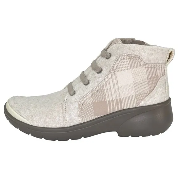 Bzees Womens Ankle Boots 7M Kick Back Taupe Cushioned Insole Arch Support