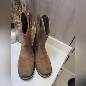 Cabela’s boots mens size 11 D