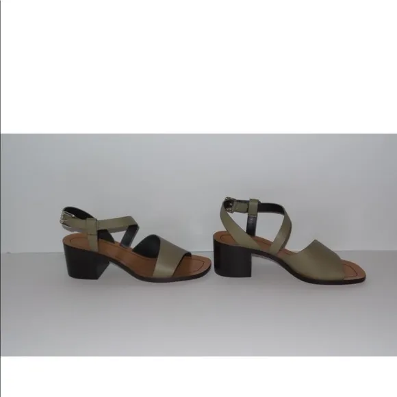 CELINE SAGE GREEN SIDE SANDAL LEATHER SANDALS 55