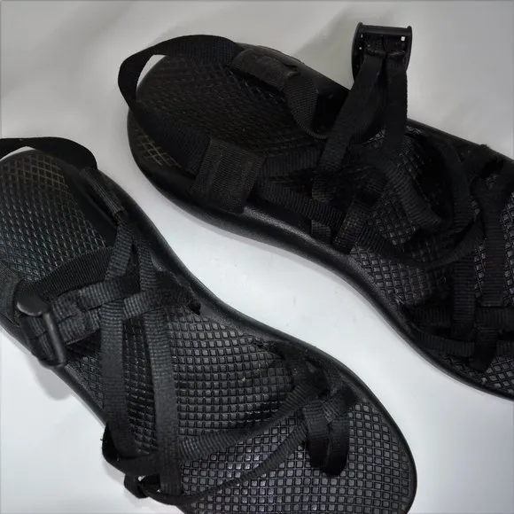 Chaco Classic All Black Women's Sandals Shoes SIze 8