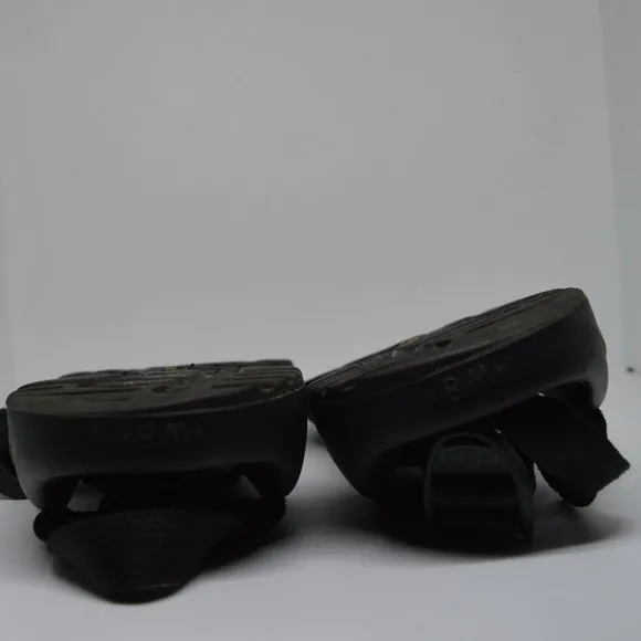 Chaco Classic All Black Women's Sandals Shoes SIze 8
