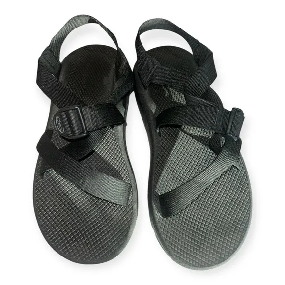 Chaco men’s Black adjustable Strappy wide width Sandals size 12W