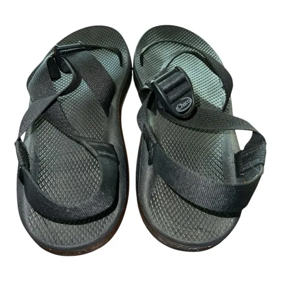 Chaco men’s Black adjustable Strappy wide width Sandals size 12W