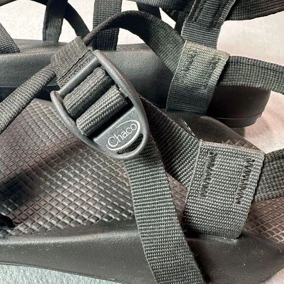 Chaco Sandals Mens 12 Z2 Classic Black Toe Loop Walking Hiking Ankle Strap