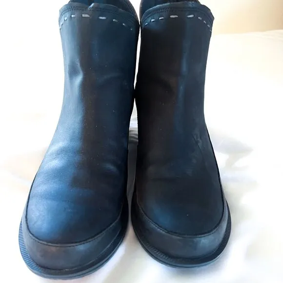 CHACO WOMEN’s CATALUNA BLACK ANKLE BOOTS bamboo heel,side zip tassled comfy 8.5