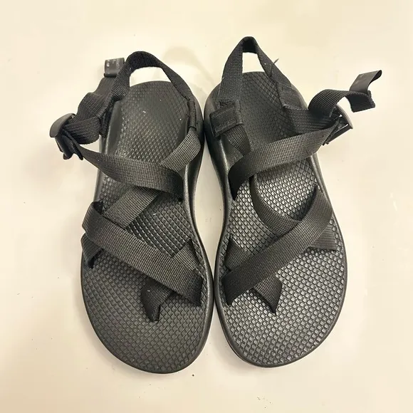 Chaco WOMEN'S Z/CLOUD ADJUSTABLE STRAP WIDE-WIDTH CUSHIONED SANDAL Size 7.0