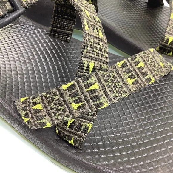 Chaco Z1 Ecotread Forest point Hiking Sandals youth size 5 EUC