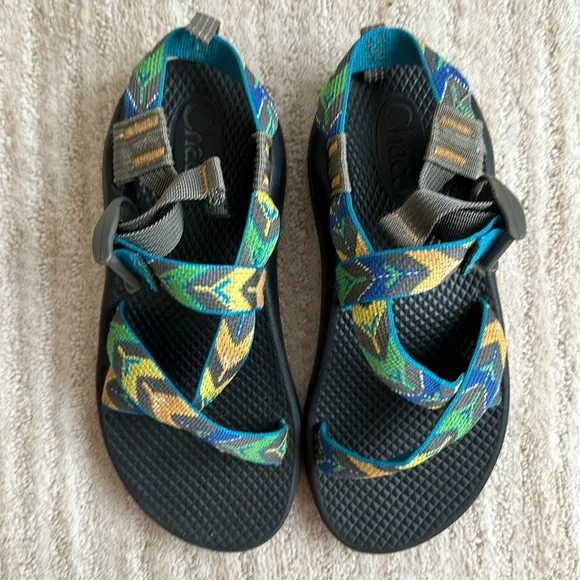 Chaco Z1 Kids Arrowhead Sandals Blue Green Yellow Size 3